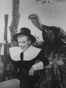 28940_MarilynMonroe_Thanksgiving_Nov_10_1950_03_122_240lo.jpg