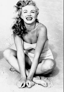 22629_MarilynMonroe_TobyBeach_AndresDeDienes_2_Jun_1949_08_122_113lo.jpg