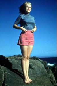 54096_MarilynMonroe_MalibuBeach_BillBurnside_1948_01_122_371lo.jpg