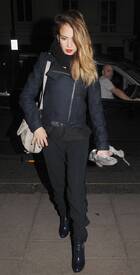 out in london 4 dec (8)..jpg