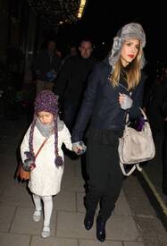 out in london 4 dec (10)..jpg