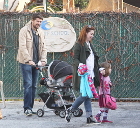 Alyson Hannigan - Picks up her kid from school - December 4, 2012. (2).jpg