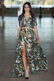 Lisa_Ho_718815-1_l.jpg