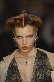 Jean_Paul_Gaultier_Spring_2012_Details_3o_MNLFXp0.jpg