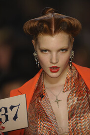 Jean_Paul_Gaultier_Spring_2012_Details_Mrr_Xek_FGZ.jpg