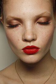 Jean_Paul_Gaultier_Spring_2012_Backstage_jr3_TEmk.jpg