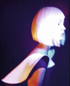 1800914_5_3cef_robe_en_gomme_sculpturale_lanvin.jpg