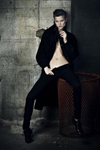 Shot013_20120730_EXIT_HUGH_1697.jpg