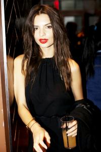 emily_ratajkowski2.jpg