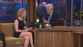 Amanda_Seyfried_Tonight_Show_Jay_Leno_2010_4.jpg