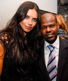 th_Adriana Lima St Luke Foundation Haiti Celebration X94XjmvgyeHl.jpg