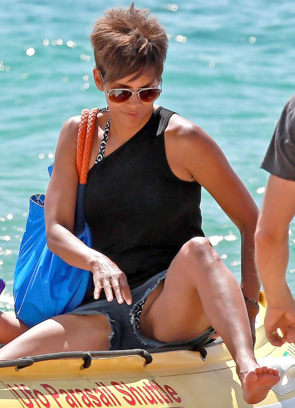 View the topic Halle Berry.