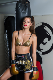 vanessa_hanson_galore_mag_13.jpg