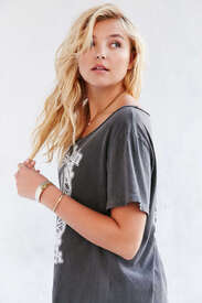 38074456_002_f.jpg
