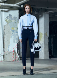 versace-pre-fall-2016-lookbook-02.jpg