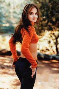 Mena-Suvari-420341 (9).jpg