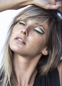 ashley2.thumb.jpg.ffed0c59a7f46b89b9665c