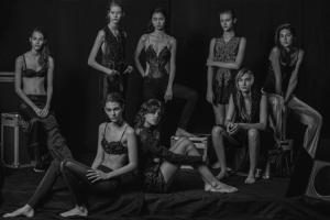 elitemodellook_1050.thumb.jpg.cfc62f9328