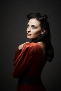 kinopoisk.ru-Lara-Pulver-2359941.thumb.j