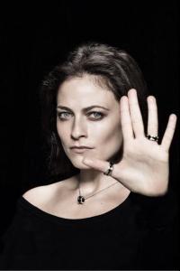 kinopoisk.ru-Lara-Pulver-2401681.thumb.j