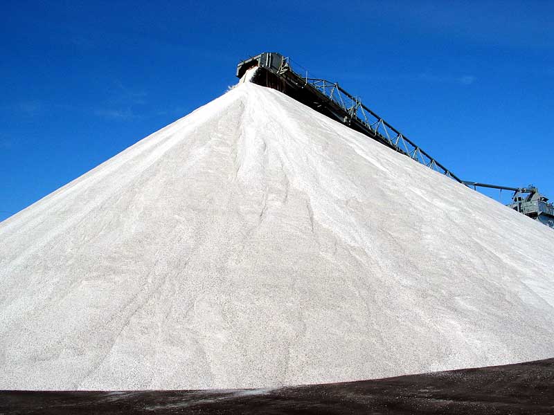 [Image: large-salt-pile.jpg.072d3f345ee934f274f0...d96545.jpg]