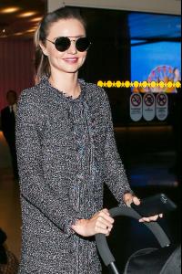 miranda-kerr-at-lax_1.thumb.jpg.e33461bb