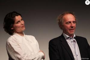 2054238-laetitia-casta-et-arnaud-desplechin-lors-950x0-1.jpg