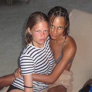 56add78dc2bb7_AnnaandBinx.thumb.jpg.f73f