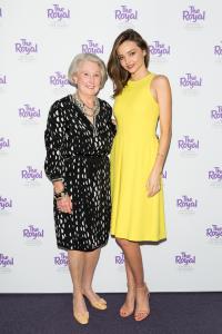 MIrandaKerr-RoyalHospitalForWomen-171215
