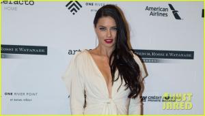 adriana-lima-brazil-foundation-gala-02.jpg