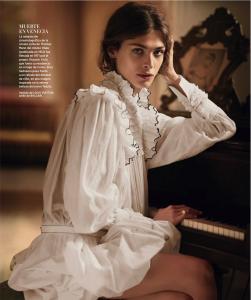 carmen_elisa_bianca-page2.thumb.jpg.34a1