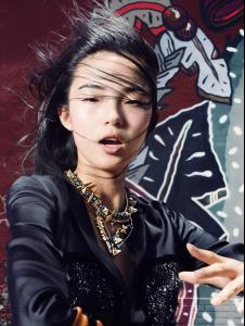 yuan-bo-chao-gia-tang-jing-wen-dylan-xue-luping-wang-xiao-wen-ju-by-elaine-constantine-for-vogue-china-november-2015-3.jpg