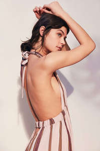 37767951_066_f.jpg
