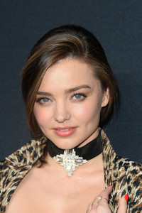 56bc466704c24_MirandaKerrSAINTLAURENTPal