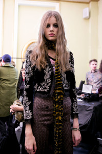 56cf643b17661_RobertoCavalliFall2016Back