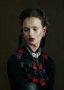 Alice-Tubilewicz-by-Kiki-Xue-for-Vogue-G