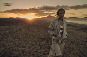 LExpress_Styles-February_2016-Toni_Garrn-by-Emma_Tempest-15.jpg
