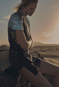 LExpress_Styles-February_2016-Toni_Garrn-by-Emma_Tempest-16.jpg