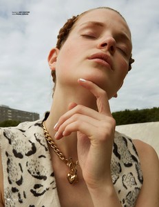 Magdalena-Langrova-Leonn-Ward-DSCENE-Mag