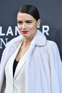 adriana-lima-zoolander-2-world-premiere-