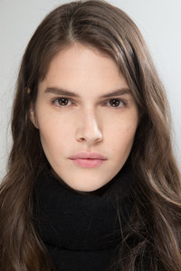 altuzarra_van2.thumb.jpg.33ac32afdfdee9e