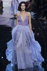 armani2.thumb.jpg.07f4efbb5ffeaab54b9a00