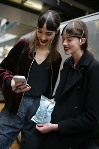 bs_mary_katrantzou_04.thumb.jpg.c098cd3b