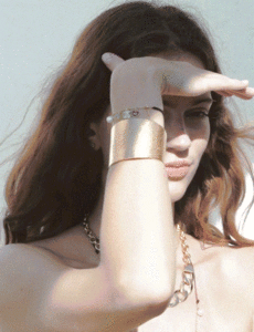 chica2.gif