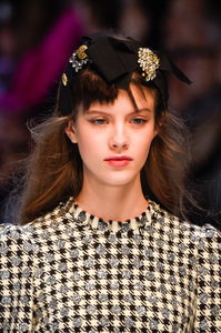 dolce-e-gabb-clp-rf16-4279.thumb.jpg.649