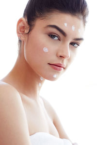 gallery-1452804474-160107-things-women-with-great-skin-do003.jpg