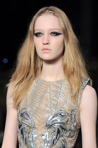 julien-macdonald-beauty-autumn-fall-wint