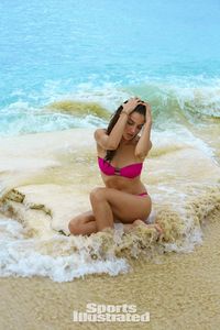 lily-aldridge-in-sports-illustrated-swimsuit-issue-2016_22.jpg