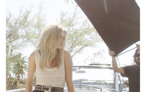 paig-rhw-behind-the-scenes-6-up.thumb.jp