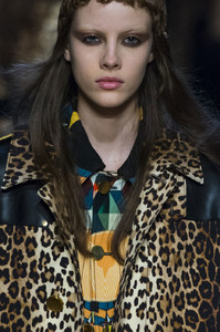 56dd733df27f9_GivenchyFall2016DetailsTha
